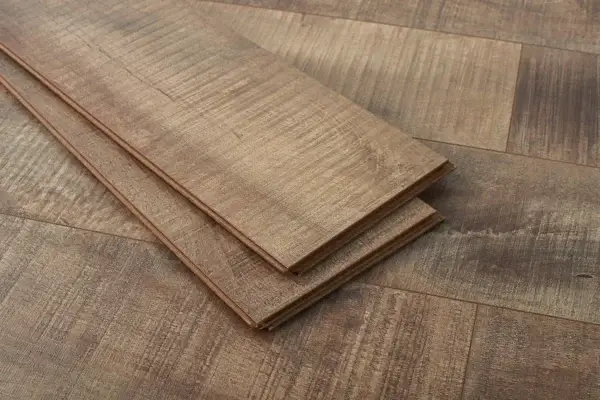 Montserrat Wood-Look 12mm Laminate Flooring - Image 5